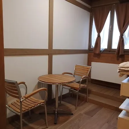 Le Cerque Bed & Breakfast 3*