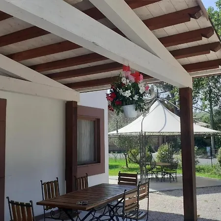 Le Cerque Bed & Breakfast 3*
