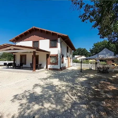 Le Cerque Bed & Breakfast 3*